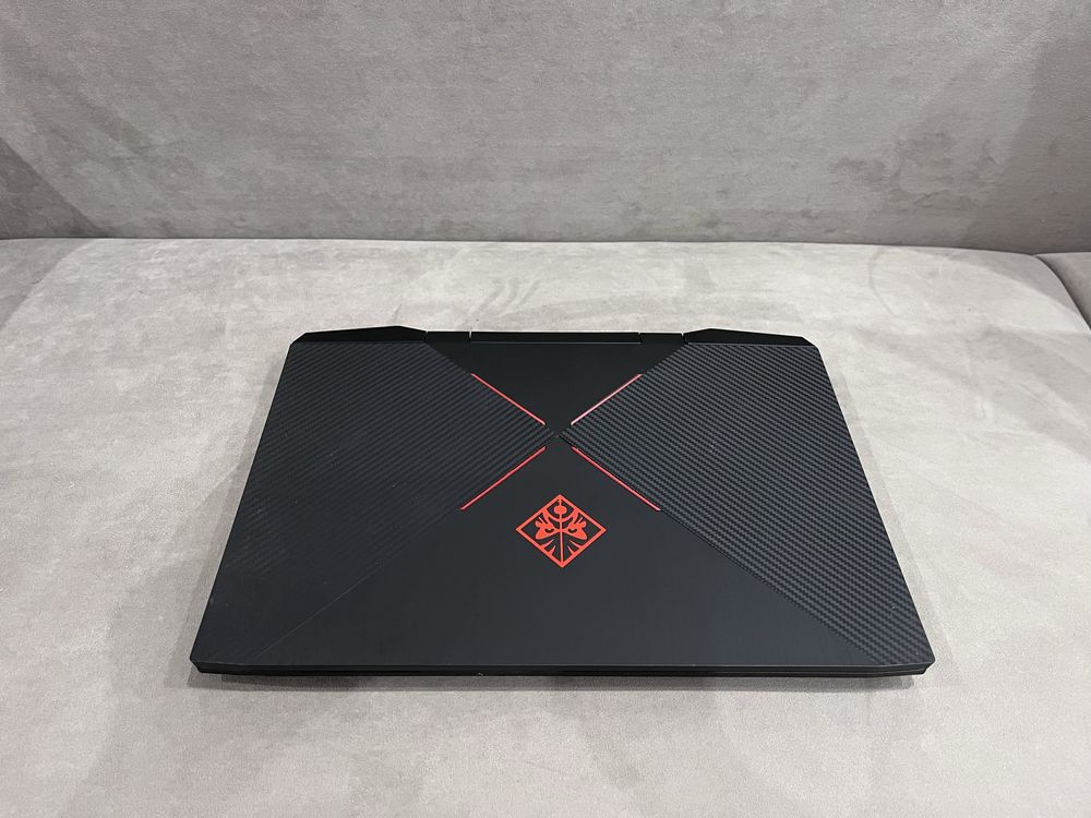 Ігровий ноутбук HP Omen 15-dc1058wm|GTX 1660 Ti|i7-9750H|16ГБ ОЗП
