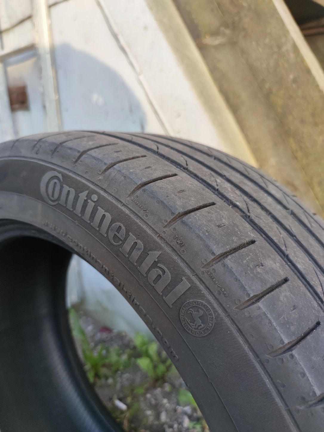 Opony letnie Continental R18 235/50