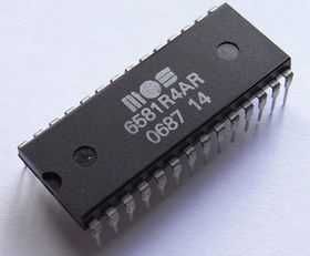Chip de Som SID 6581R4AR Original – Commodore 64 – Raro e Colecionável
