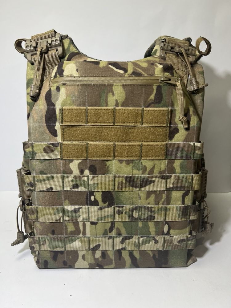 Плитоноска в 3-х кольрах, 4 скиди, кишені під балістику Cordura 1000D.