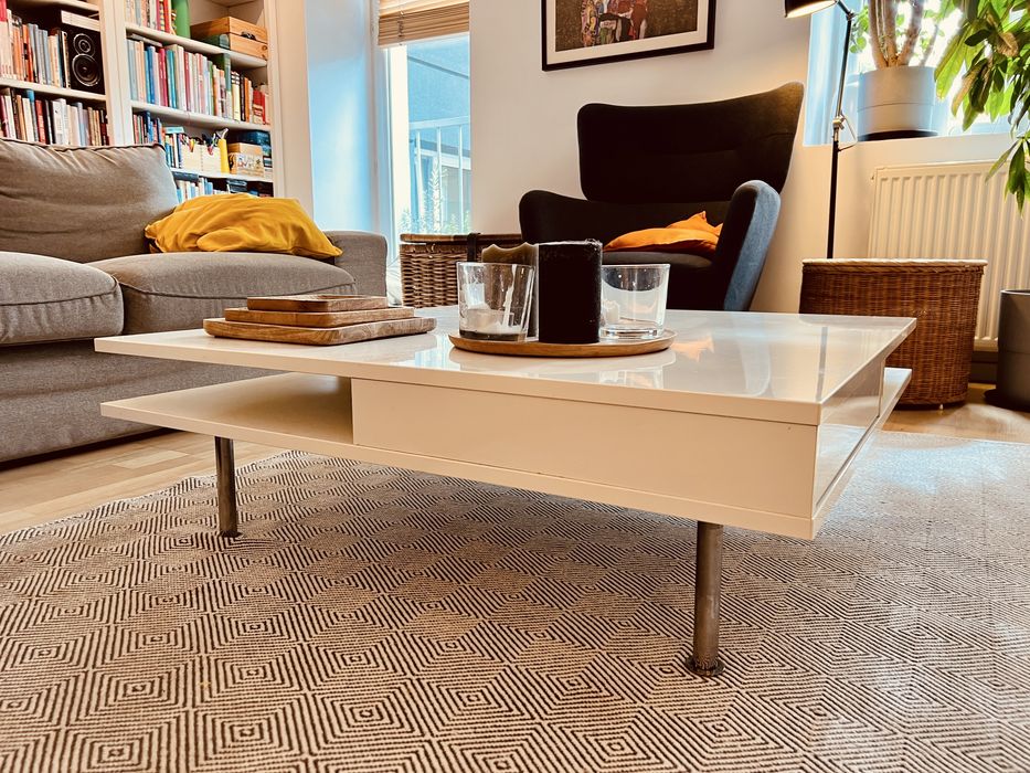 IKEA TOFTERYD Stolik kawowy, połysk biały, 95x95cm