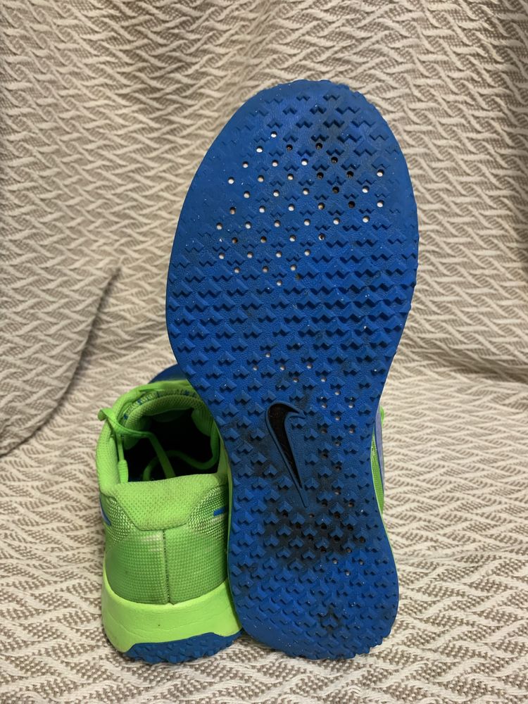 Чоловічі крассовки Nike Zoom Speed в розмірі 42,5