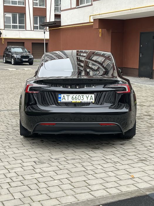 Tesla Model 3 2024 Highland