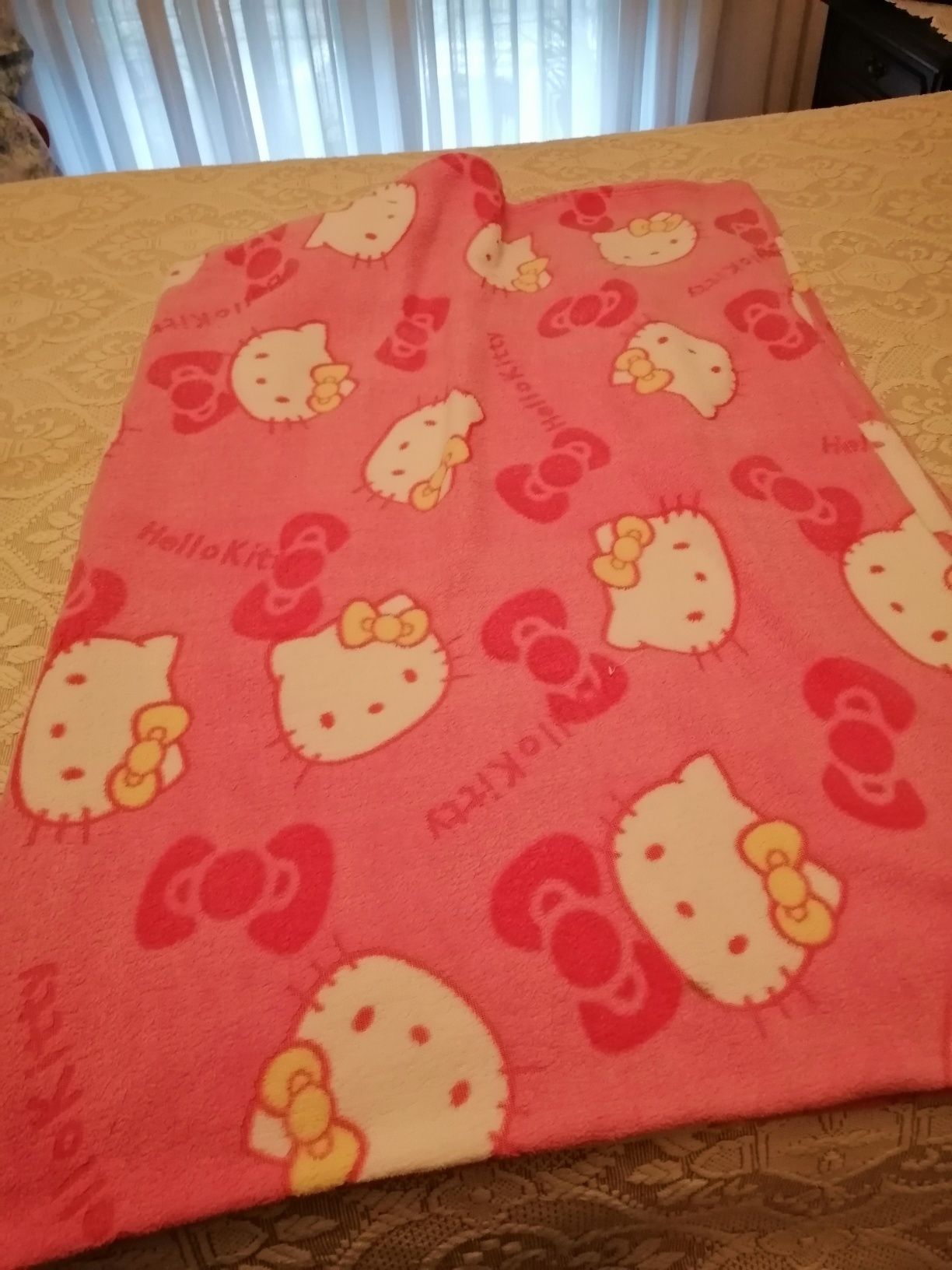 Prato Chicco 6 meses mantém a comida quente+manta Hello kitty