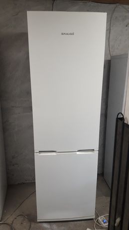 Холодильник Snaige 1,9м