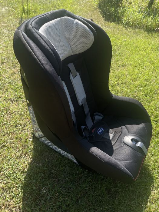Автокрісло Chicco 8-19 кг (б/в)
