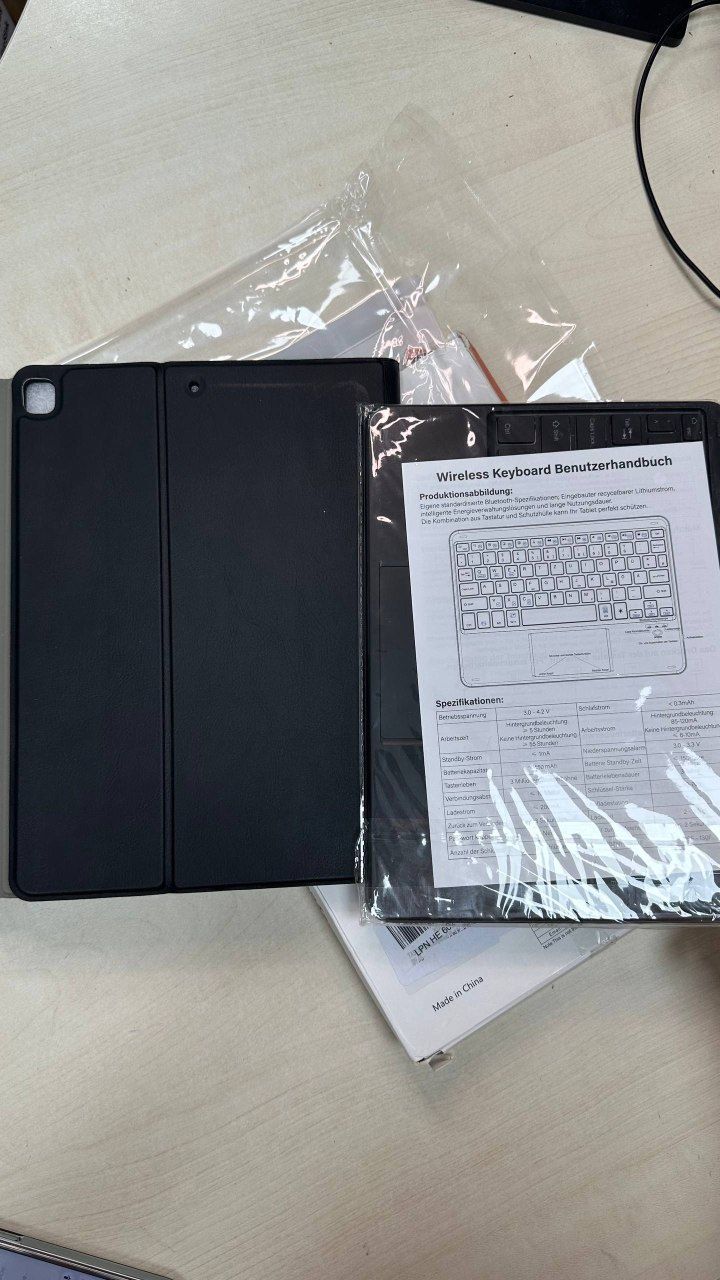 Чехли з клавіатурами iPad