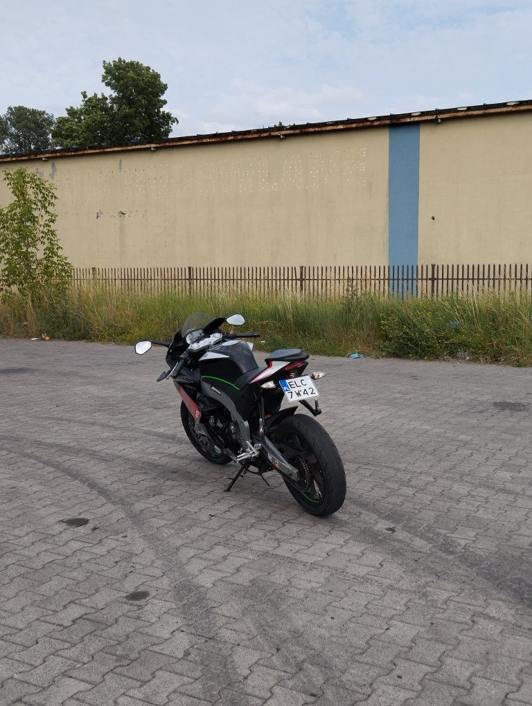 Aprilia rs4 125 4t