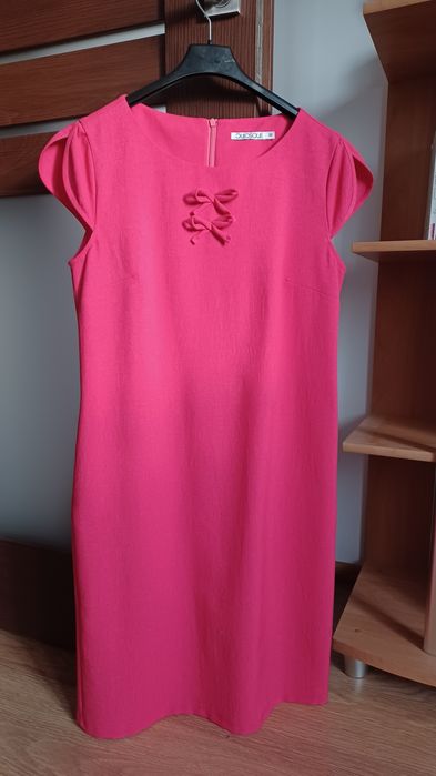 Sukienka firmy Quiosque 38