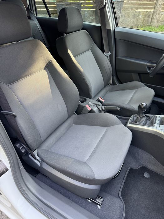 свіжоприганий(вже на укр. номерах) Opel Astra H 2011 універсал 1.7 диз