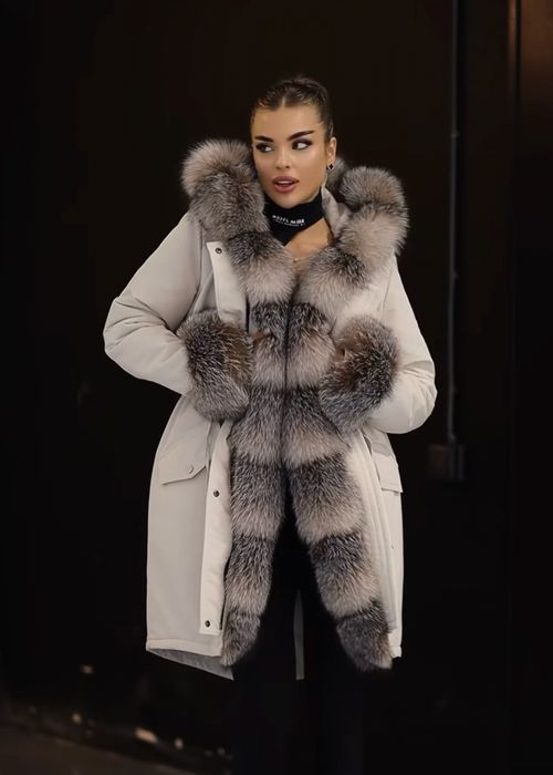 Парка з натуральним хутром