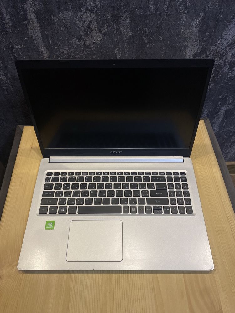 Ноутбук Acer Aspire 5