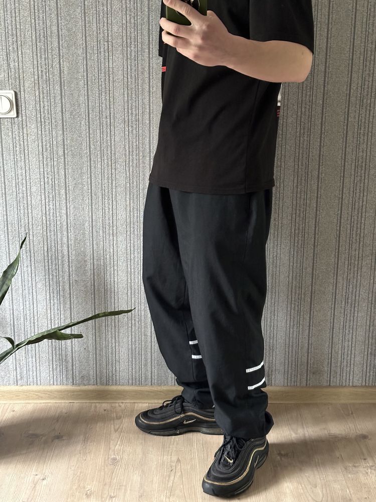 Вінтажні нейлонові спортивні штани чоловічі чорні Nike Vintage L , Л