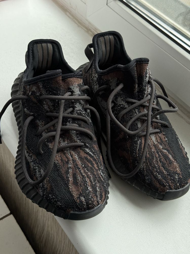 Оригинал! Как новые! 38р adidas Yeezy Boost 350 V2 MX Rock