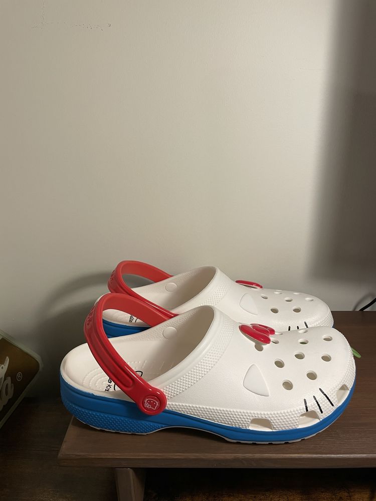 Crocs Hello Kitty