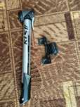 Pompka Rowerowa Kellys Ręczna PRESTA / AUTO Aluminium 27cm + Uchwyt