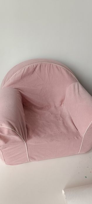 Używany różowy fotelik pluszowy dziecięcy