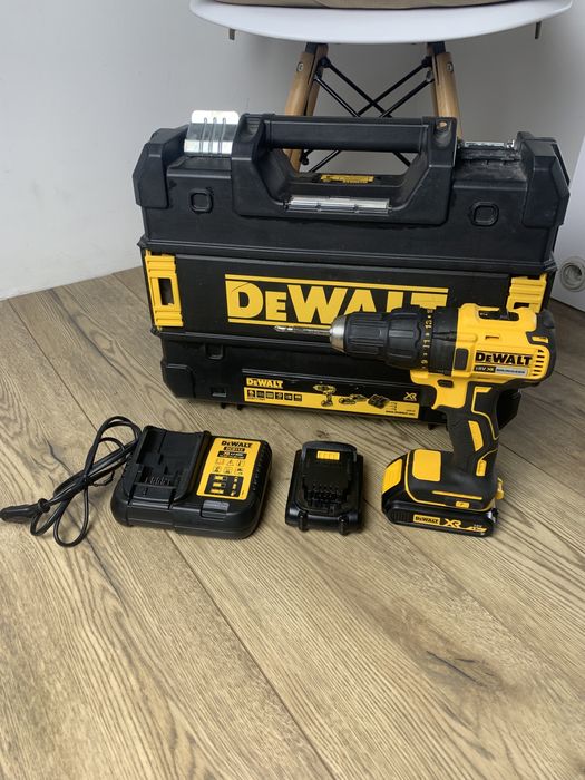 Акумуляторний безщітковий шурупокрут DeWALT DCD777L2T