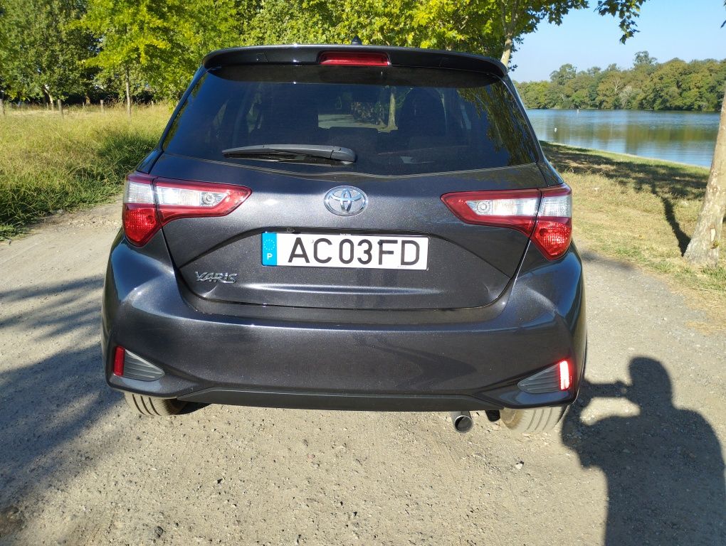 Toyota Yaris 1.0 gasolina 53000km 2020