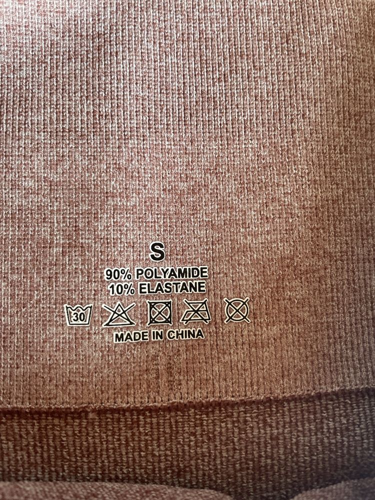 Damskie legginsy