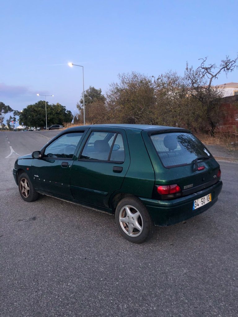 Renault Clio 1.2 gasolina 1997