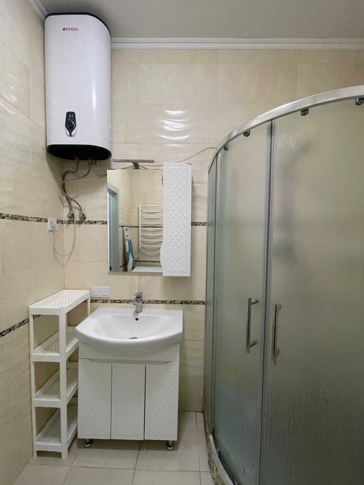 1 кім. 47 м2, вул. Ернста, 16, ЖК "Перлина Кадетського Гаю"