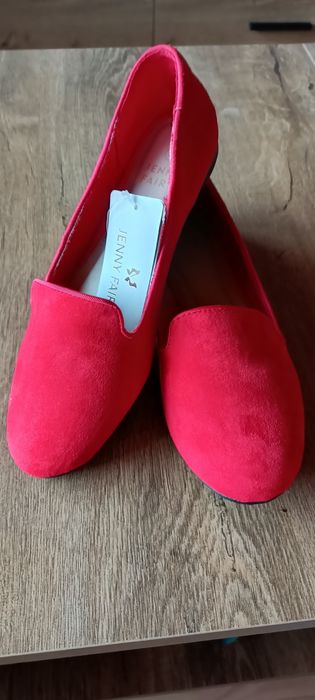 Czerwone zamszowe baleriny 37