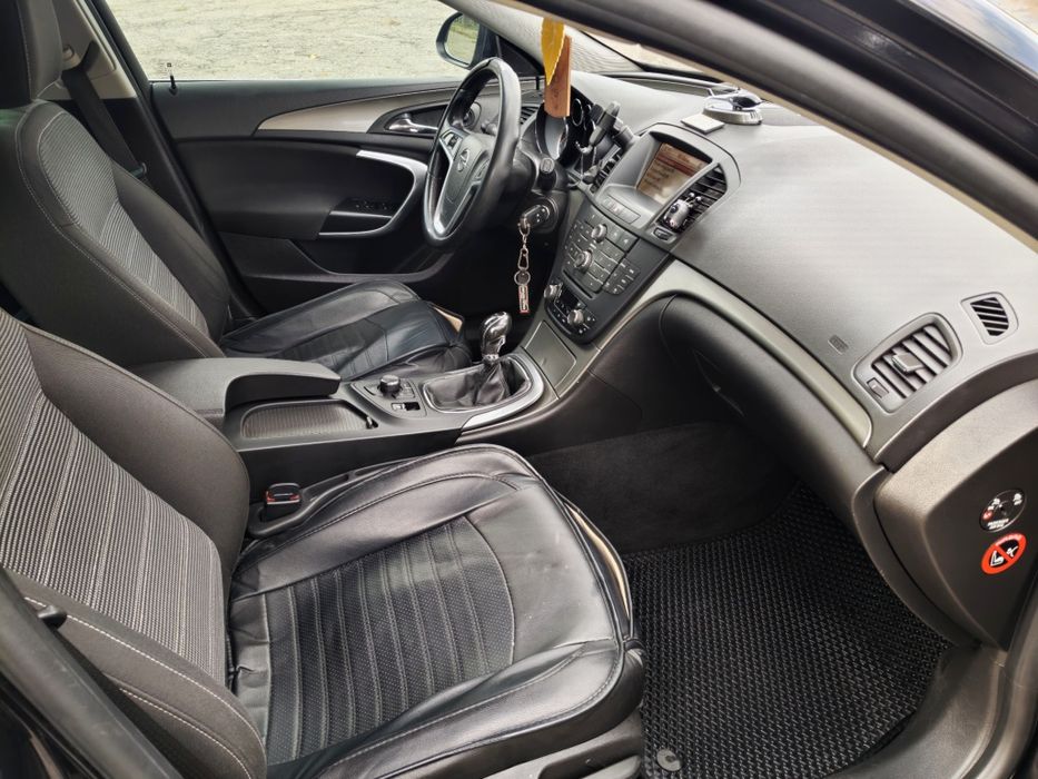 Opel Insignia 2011. 2.0 CDTI (160к.с). Механіка