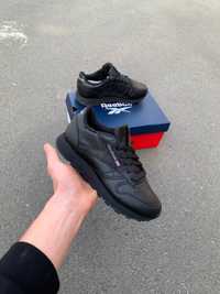 Дитячі кросівки Reebok Classic 35р