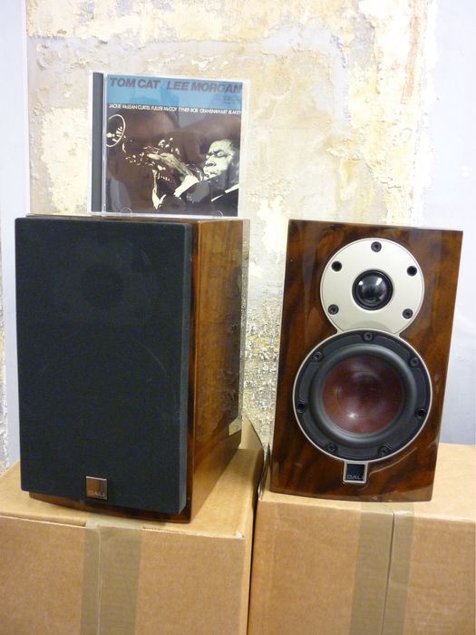 Speakers Dali Menuet SE (igual a novo)