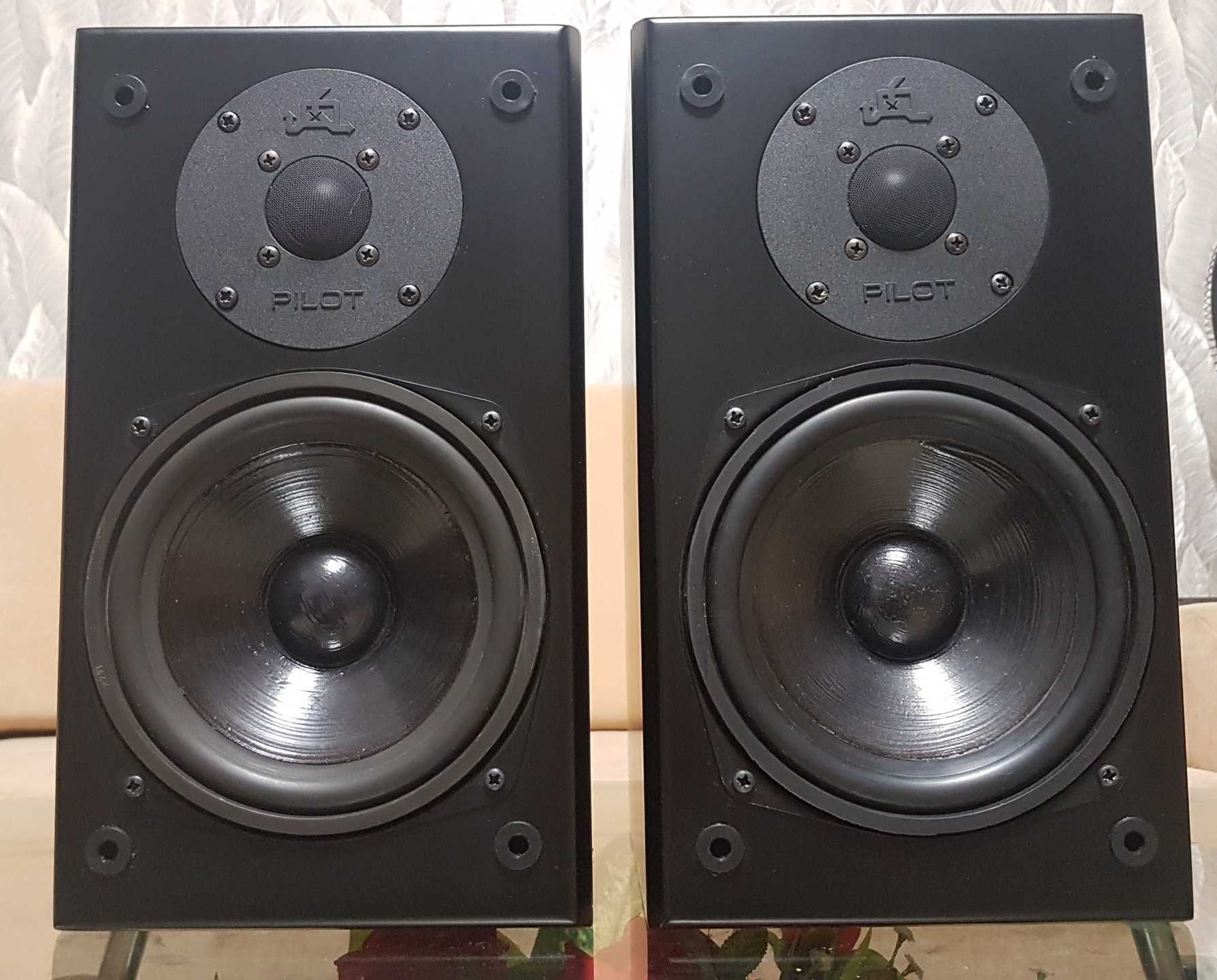 Акустика Pilot M-1 2-Way/Bass Reflex/ Hi-Fi  made in Walluf/W.Germany