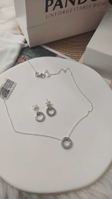 Срібний комплект Pandora з паве/ набір пандора кольє та сережки