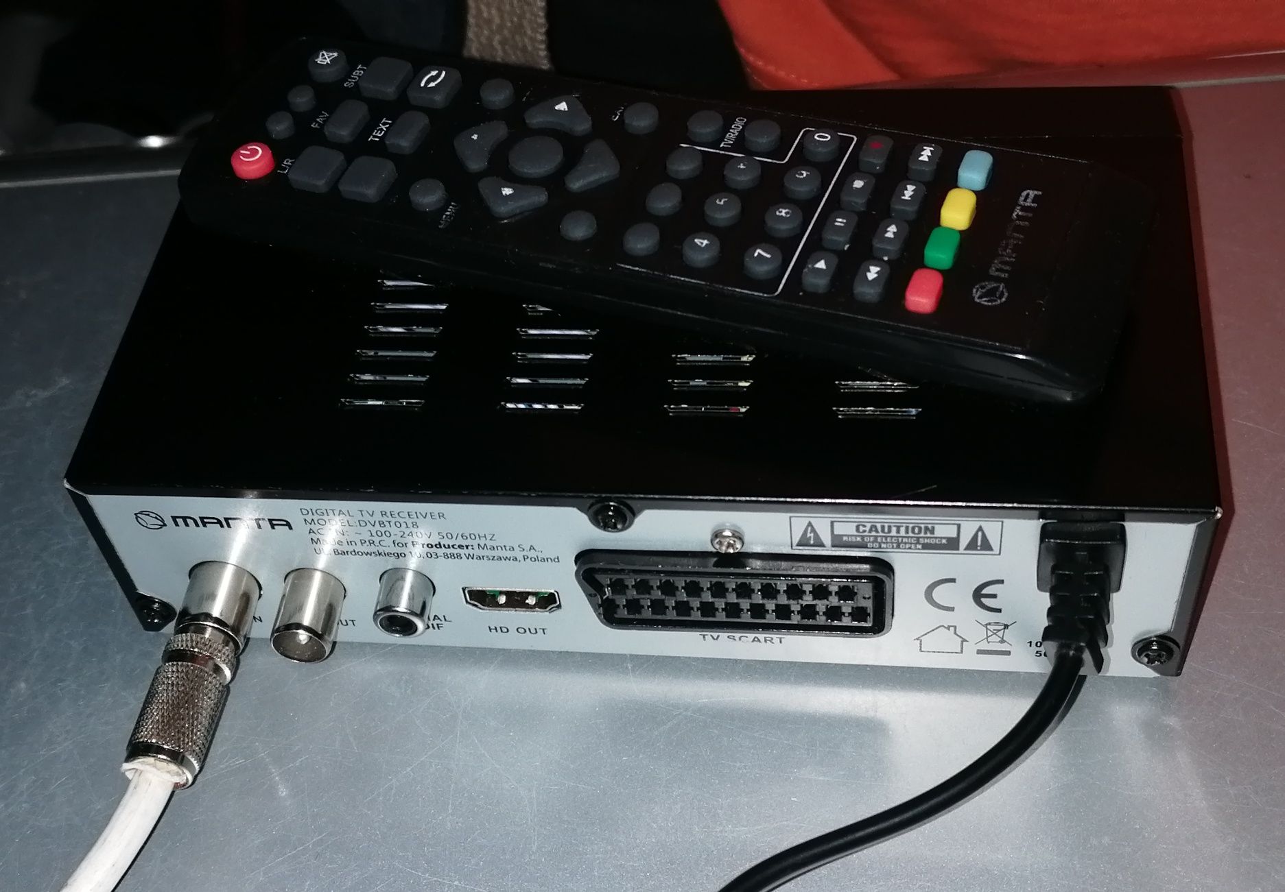 Tuner dekoder dvb-t2 h.265 HEVC dekoder Manta dvbt018