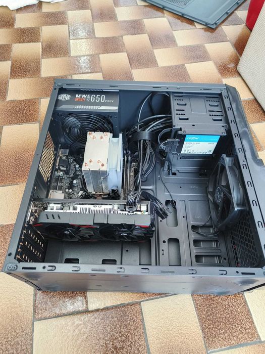 PC Gamer i5 9400f + RX 580 8GB + 16GB RAM +   + 500GB SSD