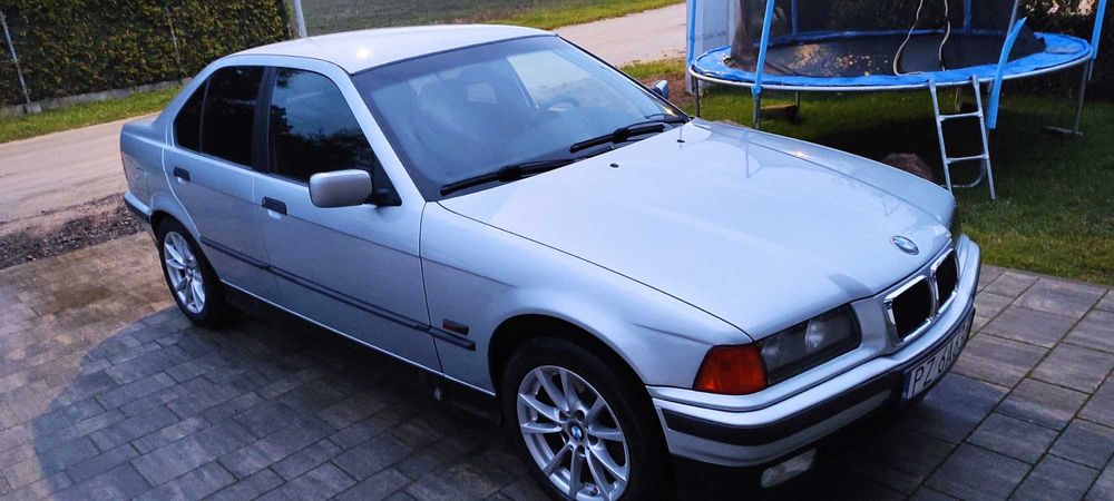 BMW E36 320i sprzedam