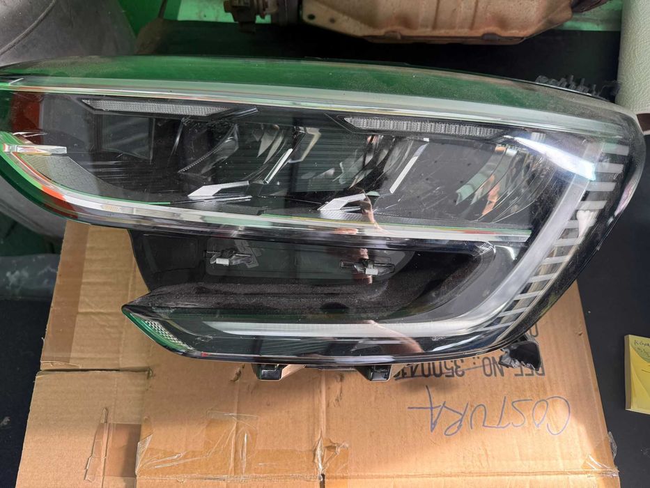 Otica / Farol esquerdo - Renault Megane IV - 26.060408.1R