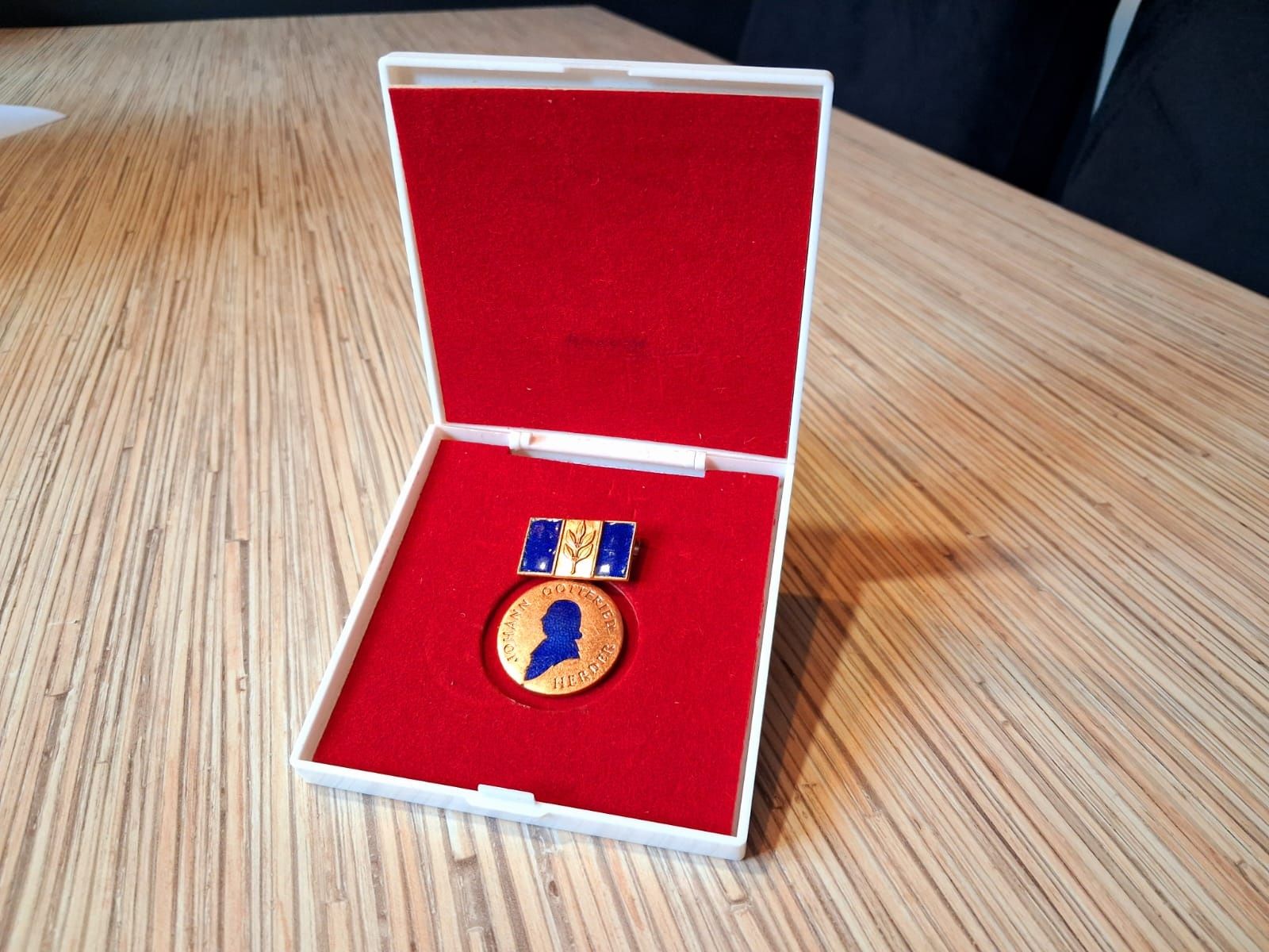 Medal Herdera DDR,  NRD , lata 50 medal z brązu
