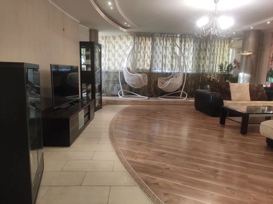 Продам 4к квартиру в новострое. Матро Левада (Гагарина)