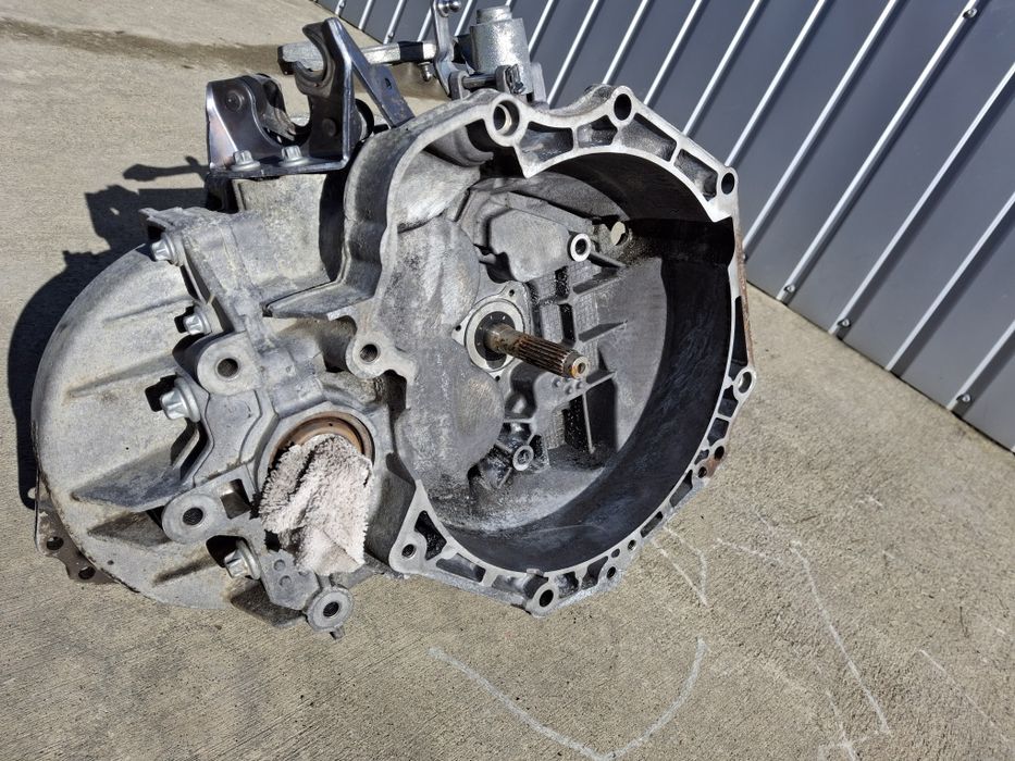 КПП Opel Zafira B Astra H Corsa 1.7 cdti 55192042