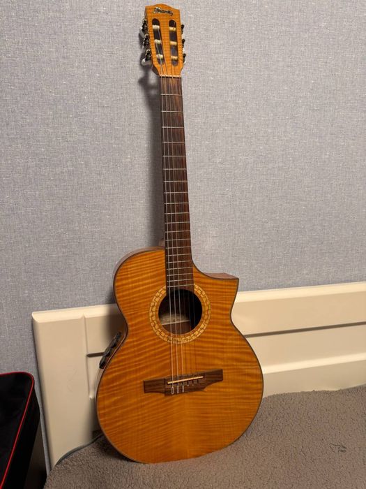 Ibanez.Мʼяка звучна електро-акустика