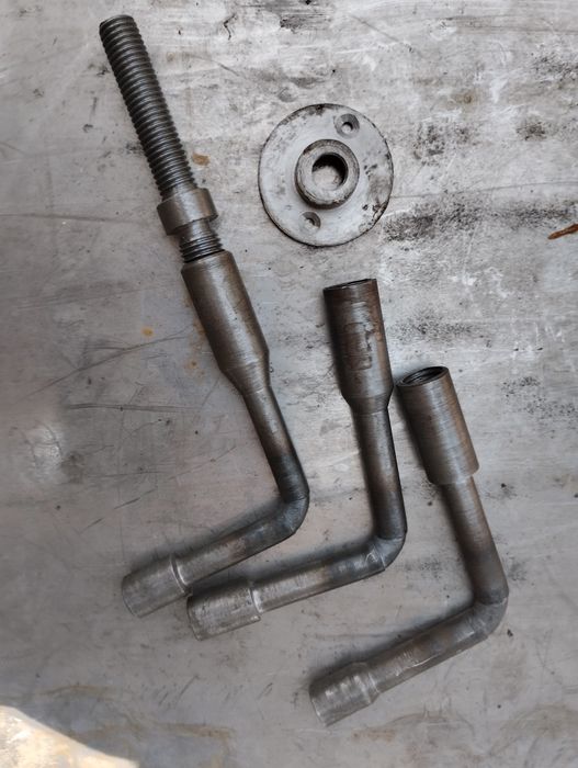 Продам точенные завесы,петли под приварку