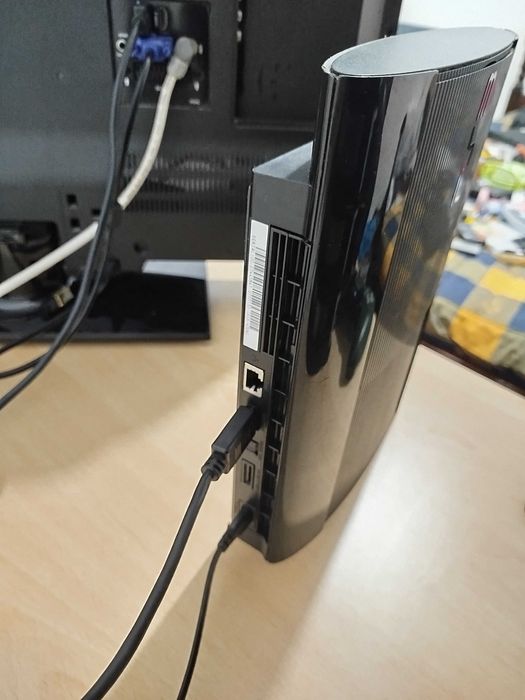 PS3 Superslim Desbloqueada 500gb com muitos jogos incluindo GTA5