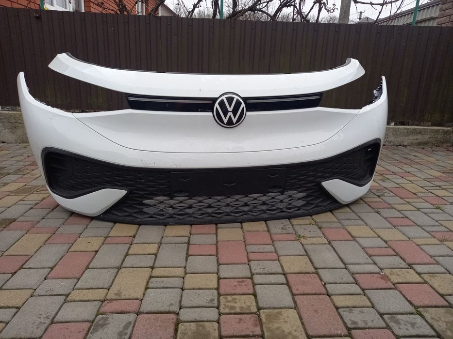Бампер передній ID 4, ID 5 білий