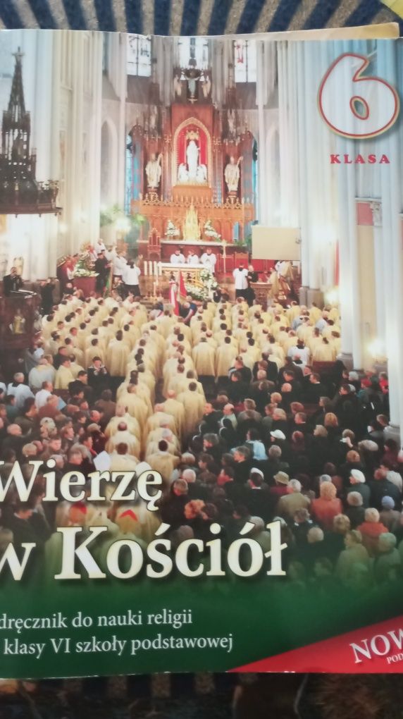 Religia klasa 6 . Wierzę w kościół.