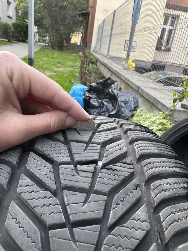 Opony Zimowe HANKOOK 245/40/19 Winter i*cept evo3 w330