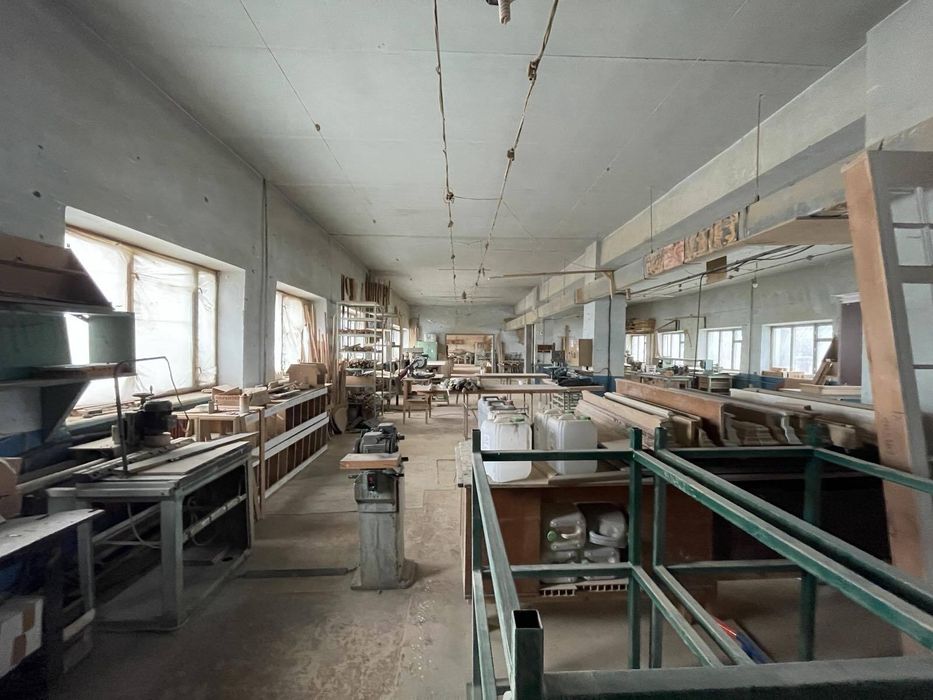 продаж комплексу будівель