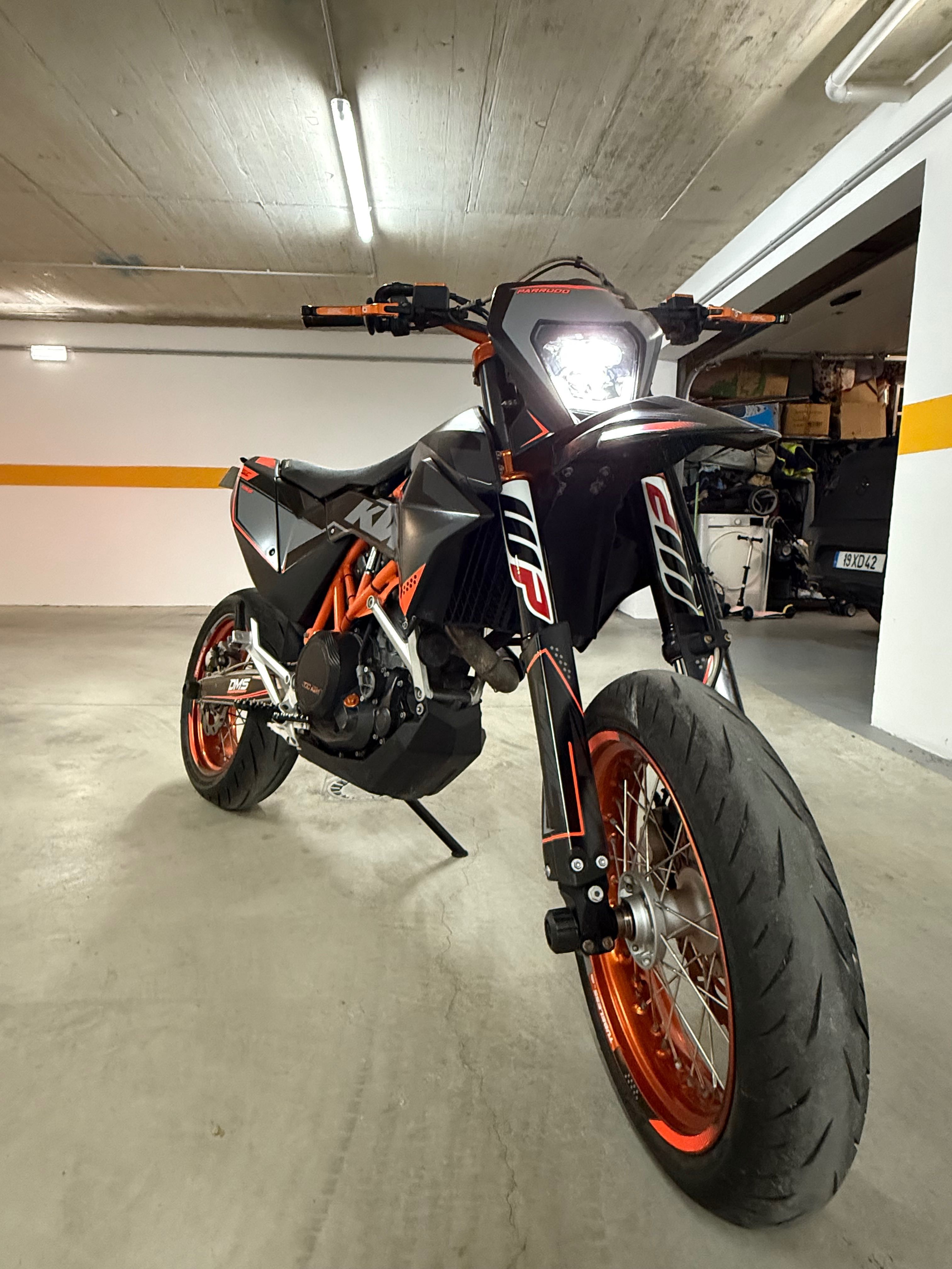 Ktm 690 R super motard