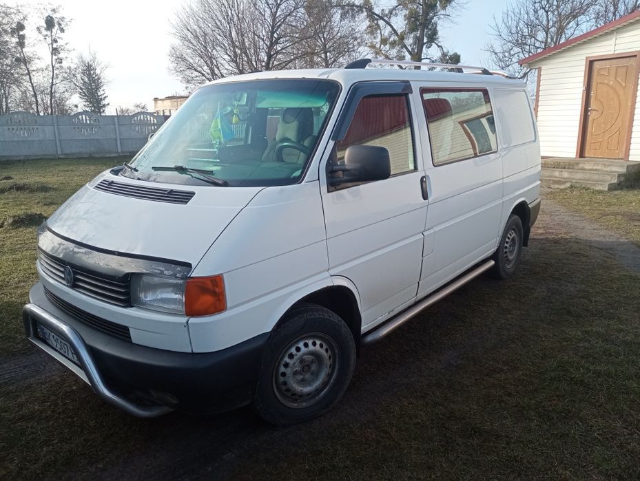 Вантажо-пасажирські перевезення по території України.