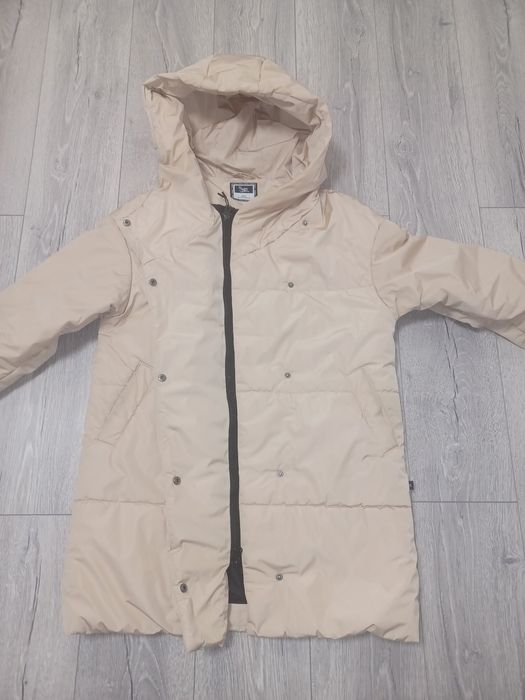 Жіноча зимова куртка...