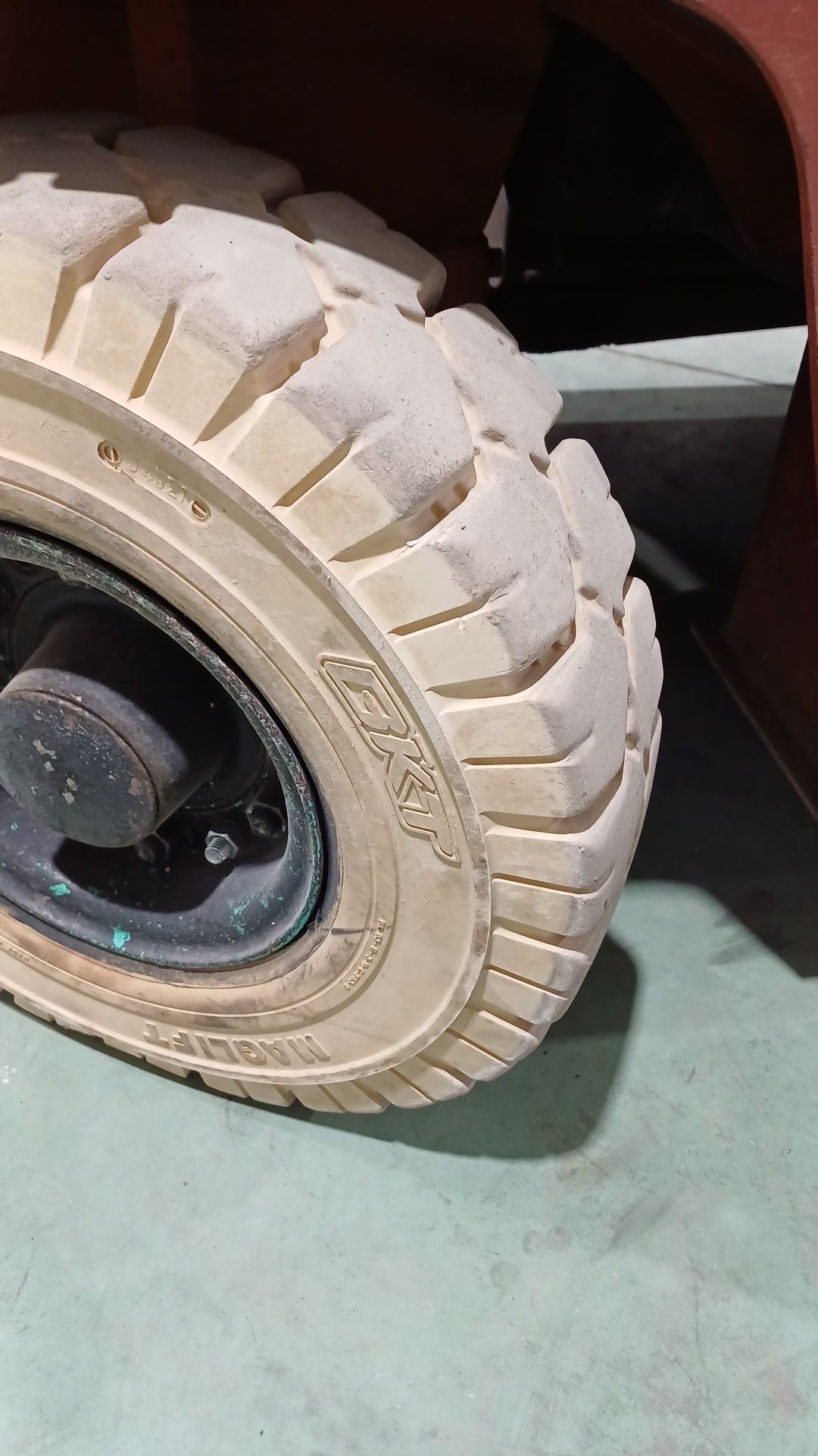 Empilhador a gás Nissan 25